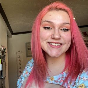 Meet your Posher, Stormy